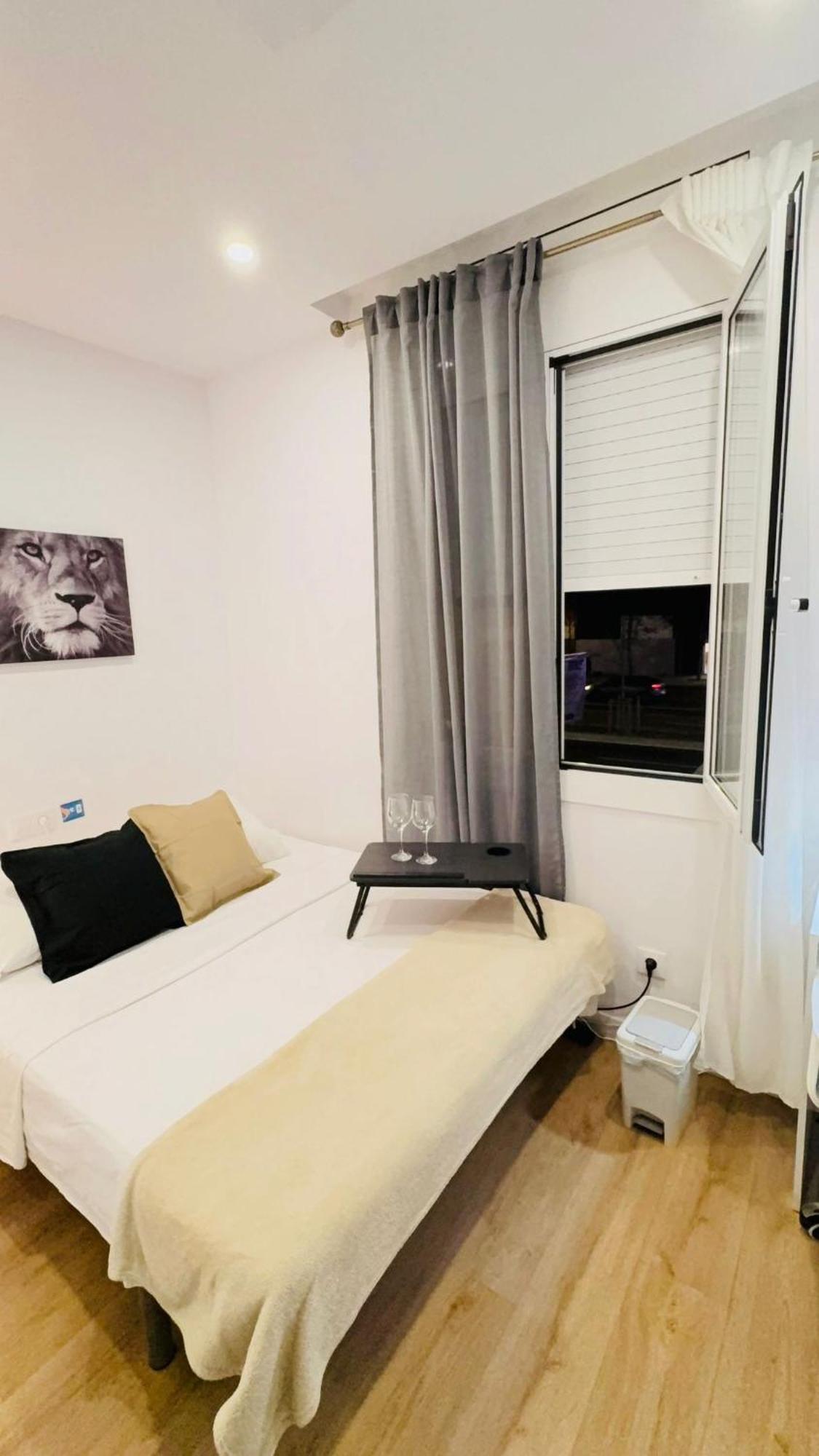 Habitaciones En Barcelona Buitenkant foto